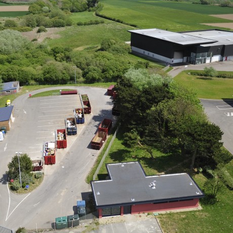 Vue aérienne de la déchèterie de Lezinadou à Plomeur