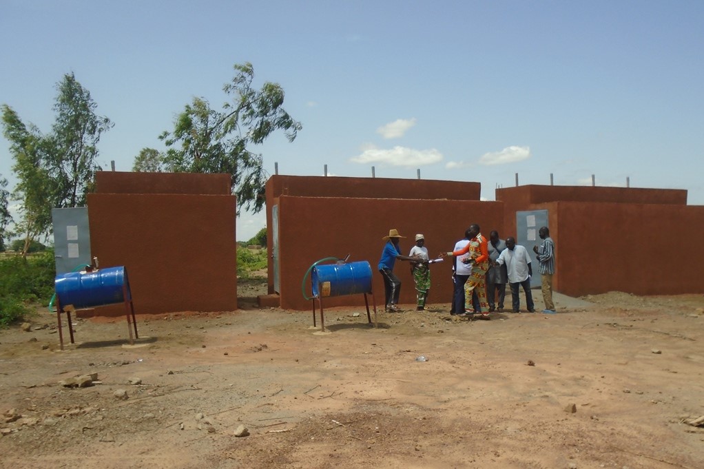 Latrines installées au Burkina Faso par l'AFIDESA